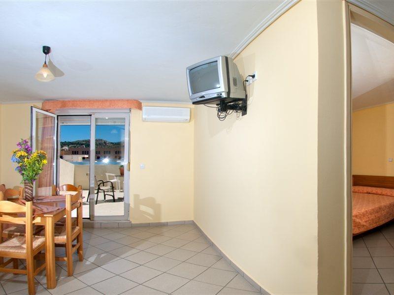 Kleoniki Mare Aparthotel Rethymno  Ngoại thất bức ảnh